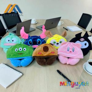 GỐI KÊ CỔ DU LỊCH CÓ MŨ 2 TRONG 1 THÊU HOẠT HÌNH NGHỘ NGHĨNH